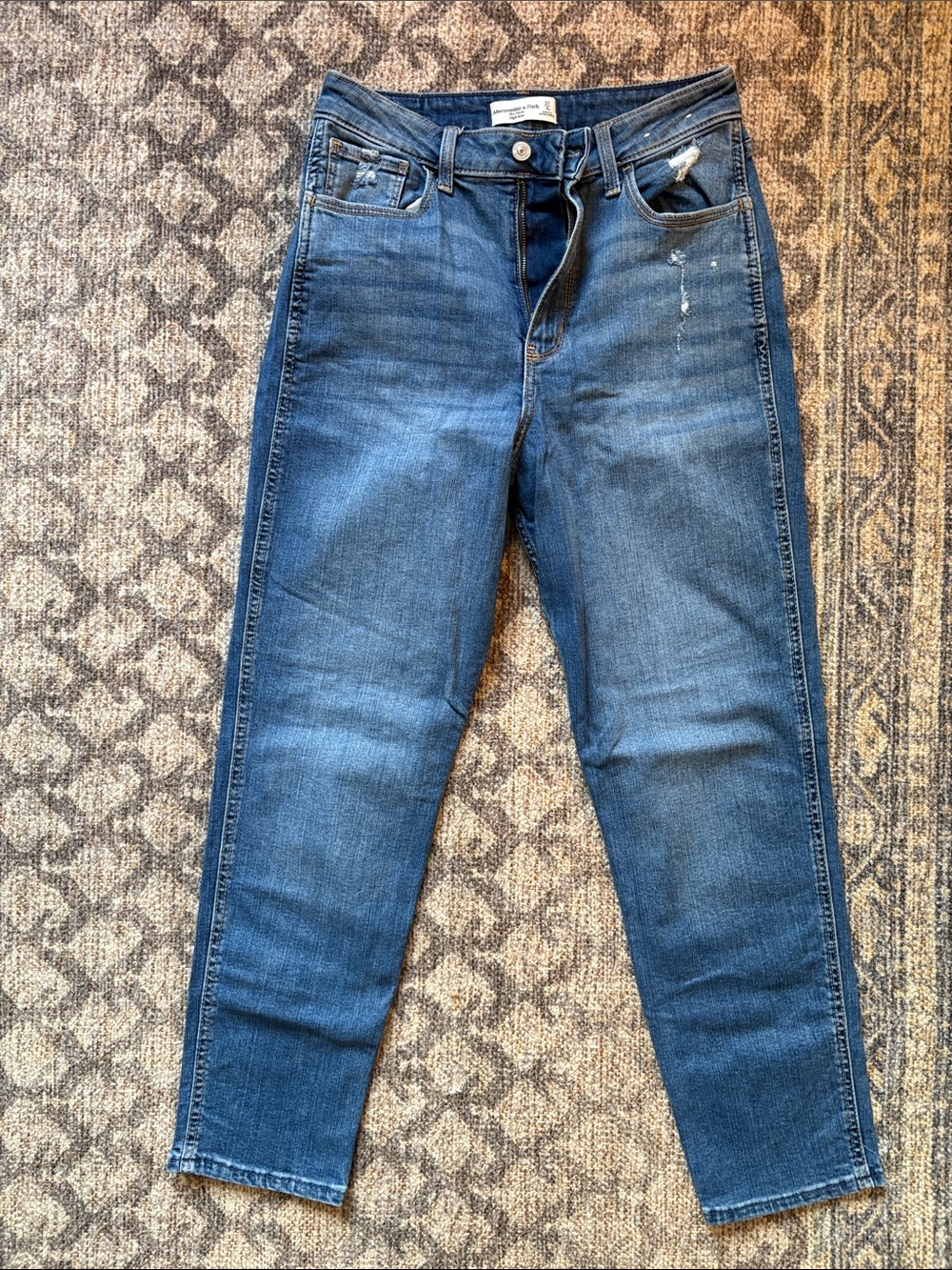 Abercrombie & Fitch The Mom High Rise High Rise Jeans in Blue Waist 27